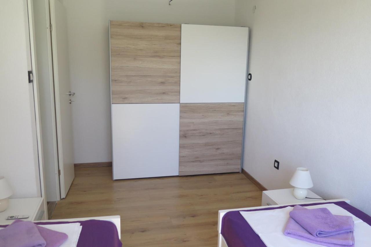 Lumbrela Apartments Stari Grad Kültér fotó